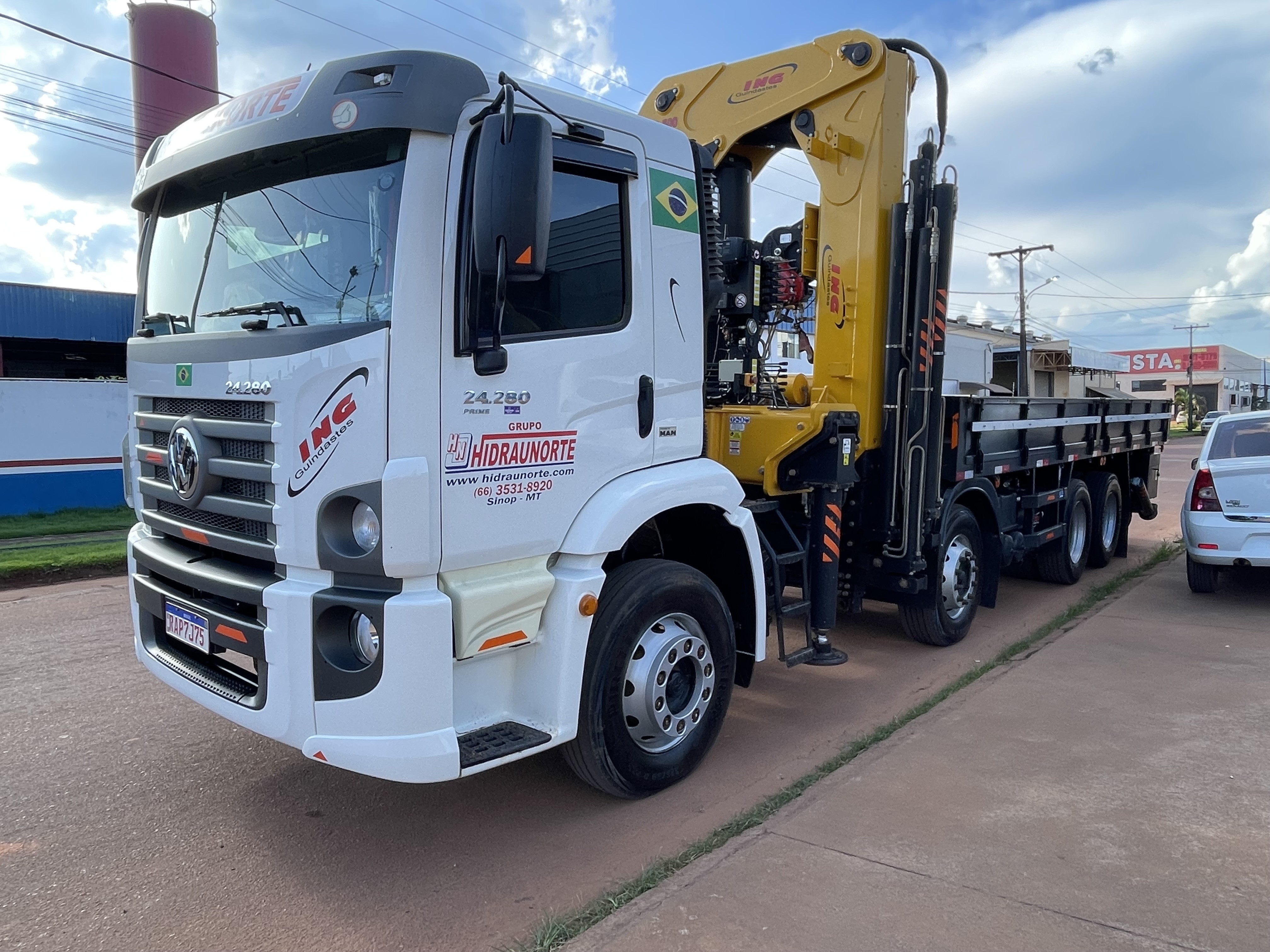 Locação e Serviços de Caminhão Guindauto